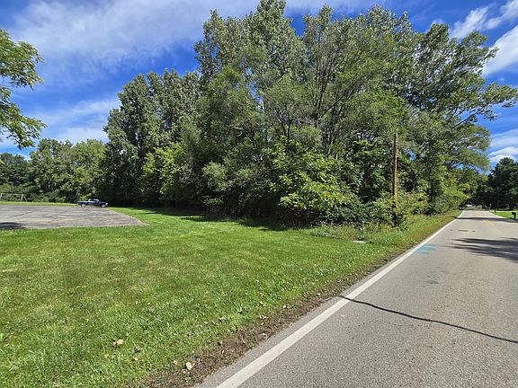 2nd image of 1800 Park Rd