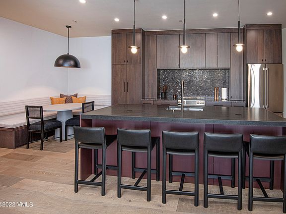 2nd image of 32 Highlands Ln #106
