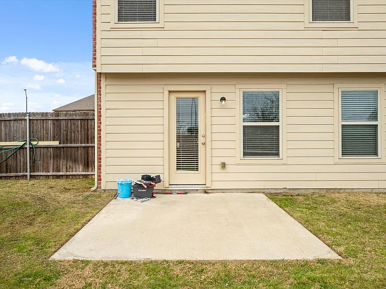 516 Clearlake Dr — Photo 21