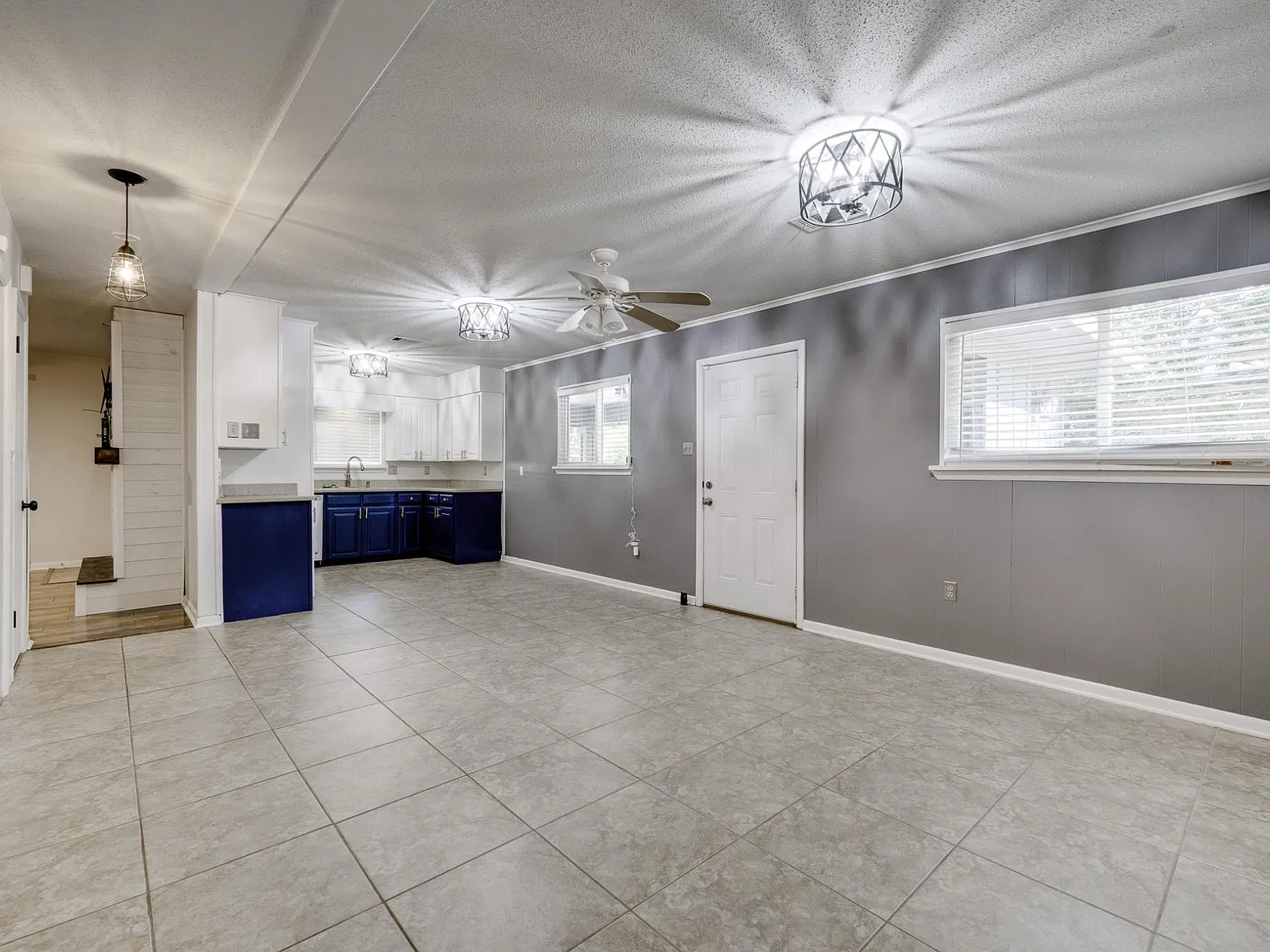9319 Woodbine Dr — Photo 4