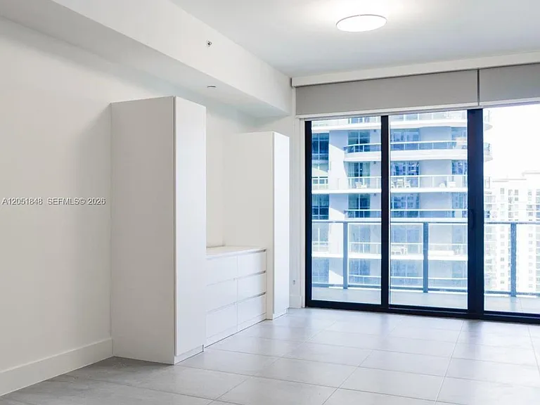 1010 Brickell Ave #3210 — Photo 5