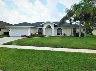146 Monterey Way, Royal Palm Beach, FL 33411