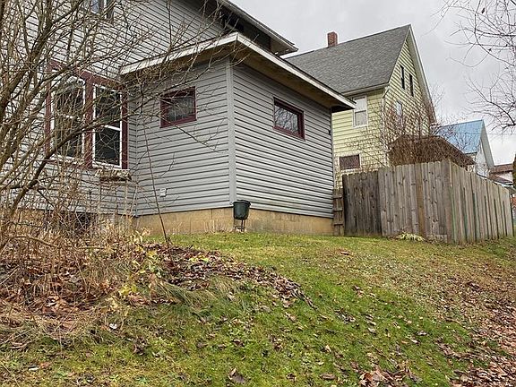 3rd image of 10 Englewood Ave