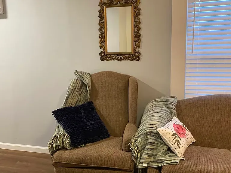 206 E Millpond St — Photo 11