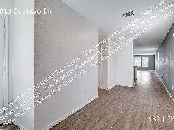 3rd image of 2810 Gustavo Dr