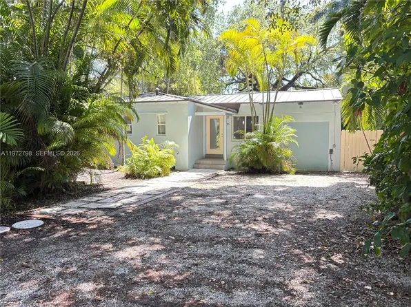 330 NE 86th St, El Portal, FL 33138