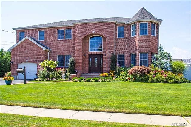 1st image of 39 Fairwater Ave