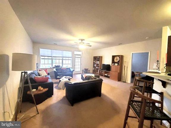 4th image of 525 Timberlake Dr #525