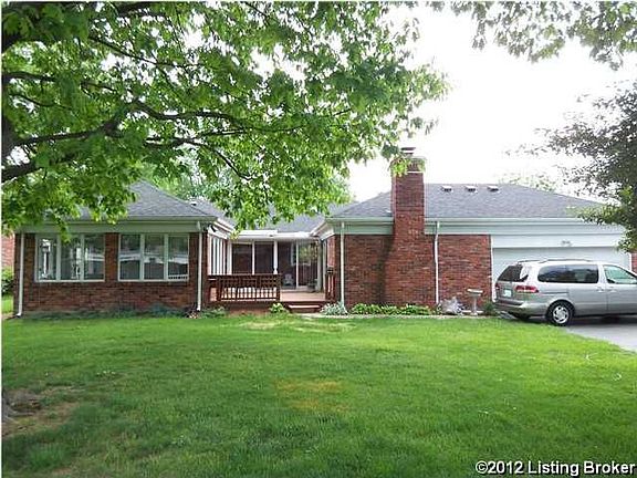 2nd image of 304 Brentford Ct