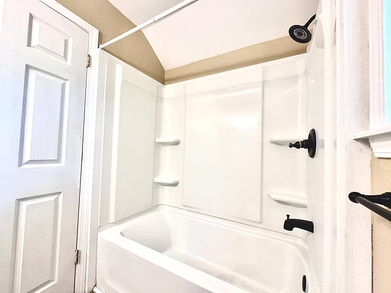 5504 E 5th Pl #1/1 — Photo 7