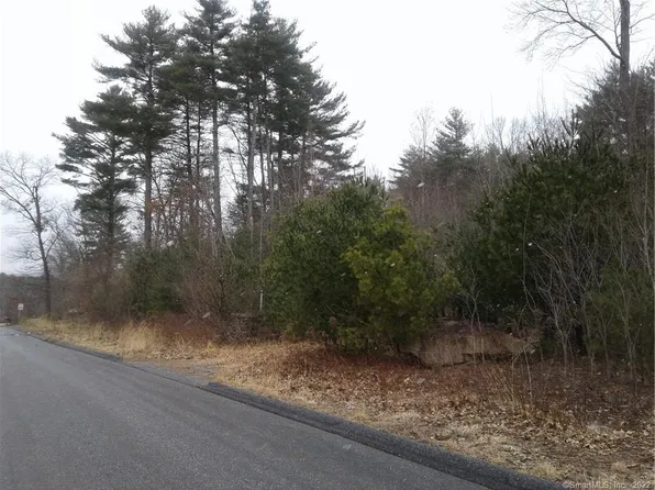 44 Red Oak Drive, Killingly, CT 06239
