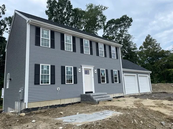 11 Grace St, Middleboro, MA 02346