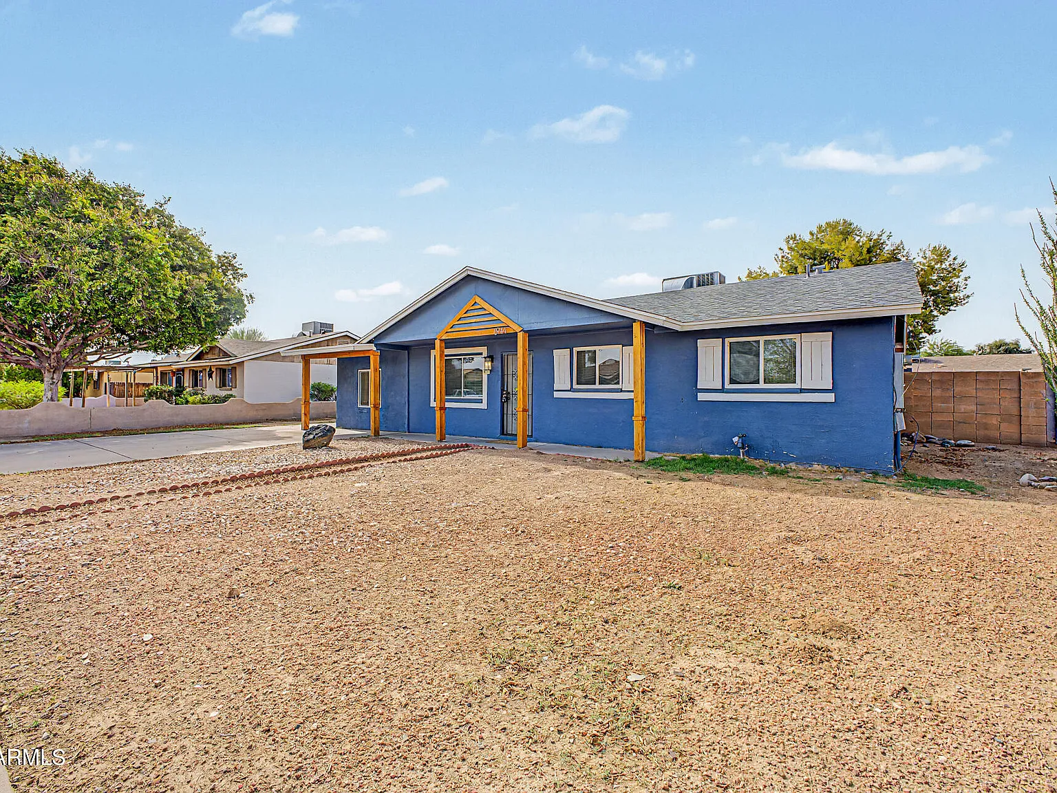 3 bed, 2.0 bath, 1428 sqft, $1,810 — Photo 3