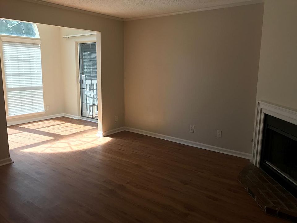 Living Room looking toward Sun Room