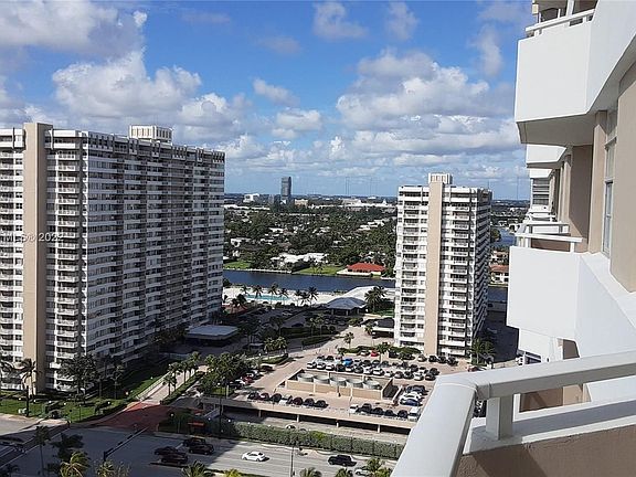 4th image of 1950 S Ocean Dr APT 19G