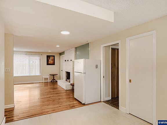 5th image of 1313 Shady Ln NE