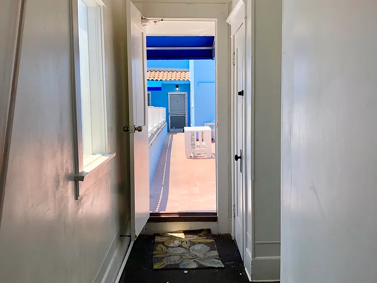 55 Roswell Ave #9 — Photo 54