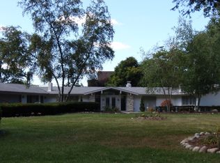 220 Beech Daly Rd, Inkster, MI 48141