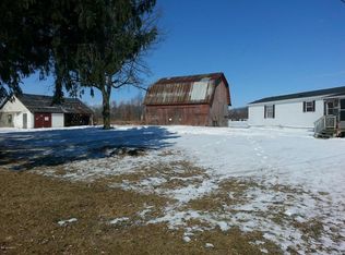 1949 E Condensery Rd, Sheridan, MI 48884