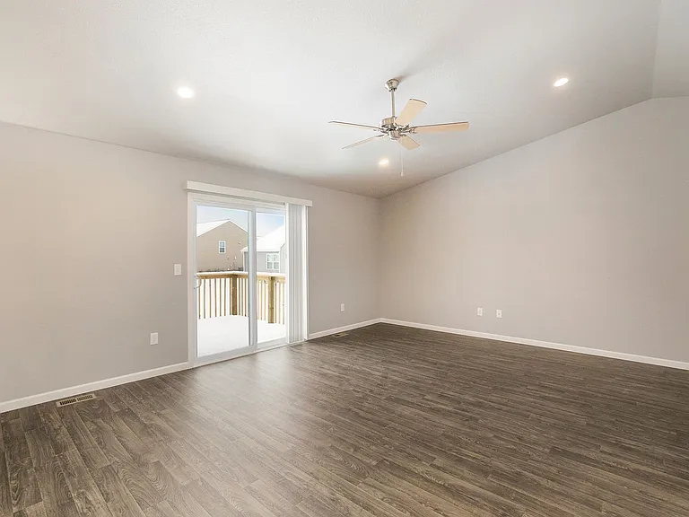 1335 Sturgeon Point — Photo 32