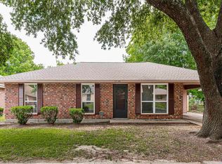 5724 Benson Dr, Baton Rouge, LA 70812