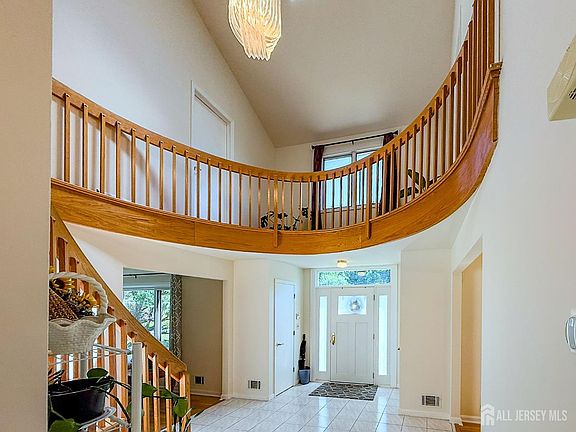 3rd image of 14 Gallo Way