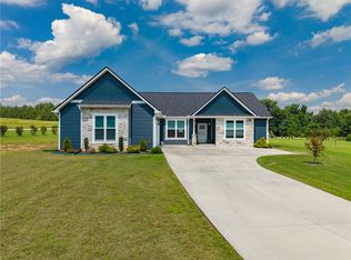 422 Mountain View Church Rd, Six Mile, SC 29682