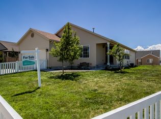 913 N Gypsum Dr, Tooele, UT 84074