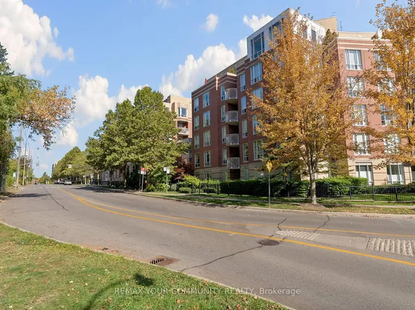 451 Rosewell Ave S #105, Toronto, ON M4R 2H8