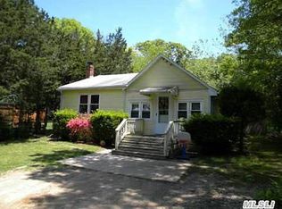 400 Auborn Ave, Shirley, NY 11967