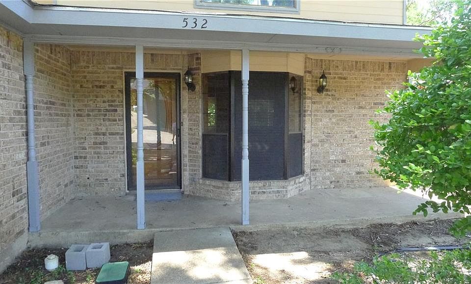 1st image of 532 Renee Ln