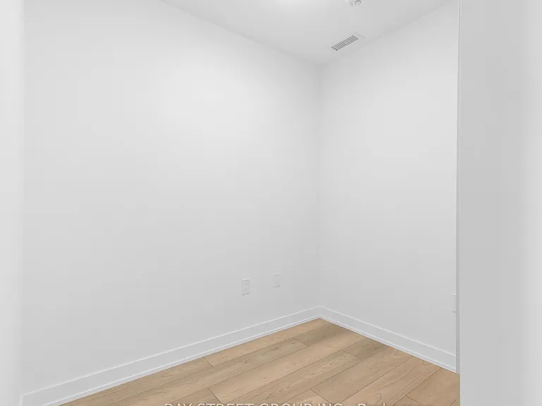 110 Broadway Ave #1813S — Photo 19