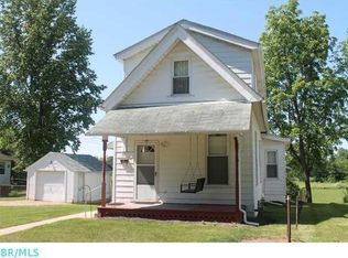 213 S Oak St, London, OH 43140