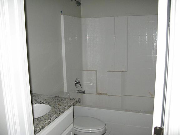 3rd image of 11717 Surrey Hills Blvd