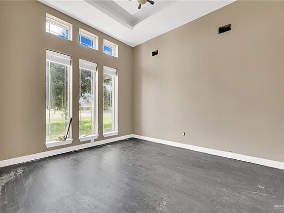 3rd image of 3709 E Stevenson Ave