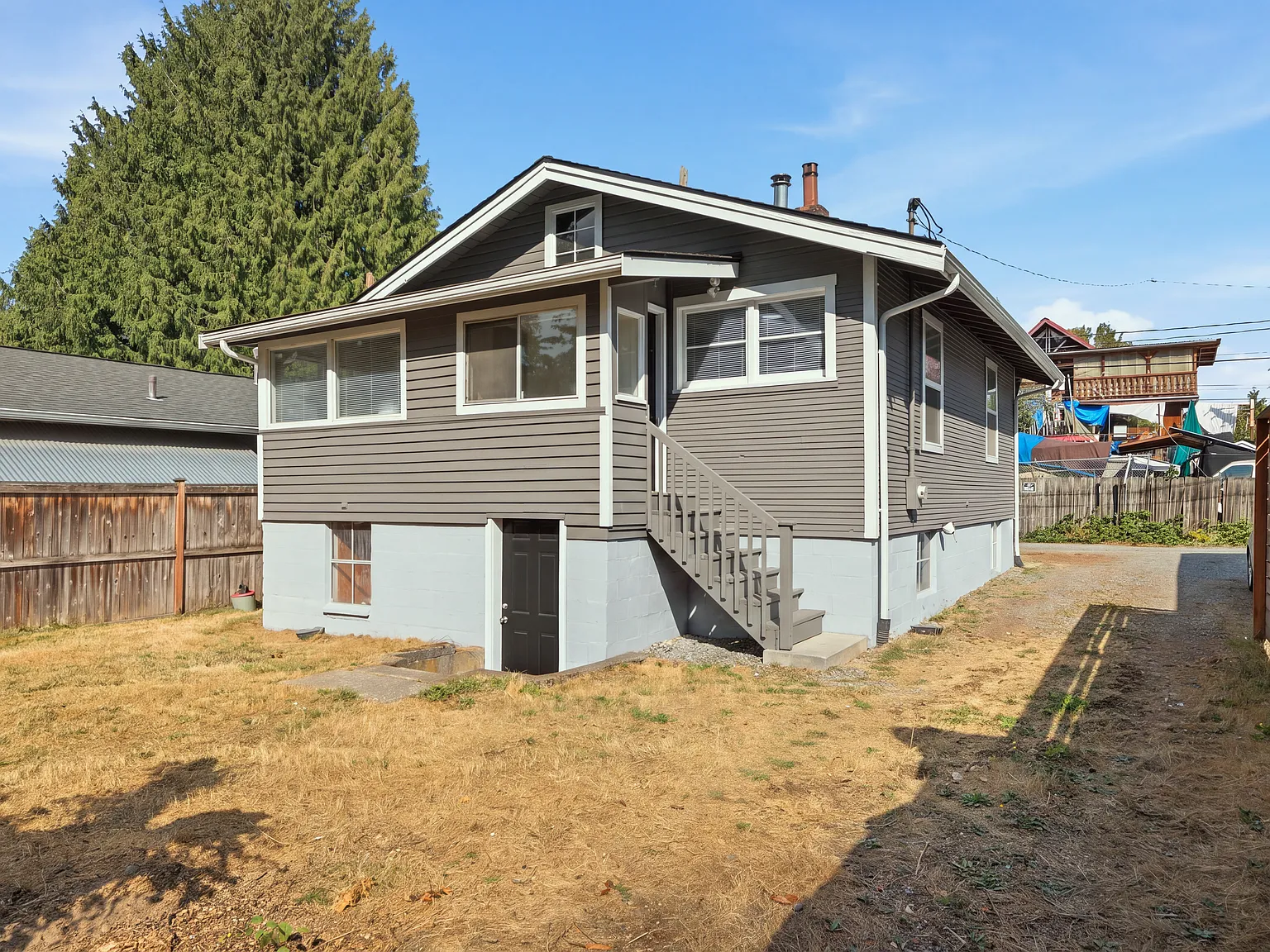 3 bed, 1440 sqft, $3,350 — Photo 1