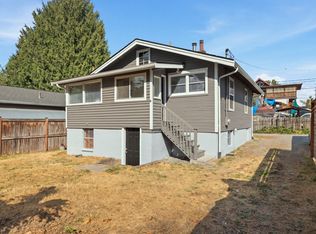 8434 34th Ave S, Seattle, WA 98118