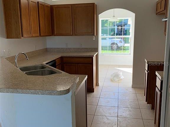 3rd image of 5923 Uona Ave