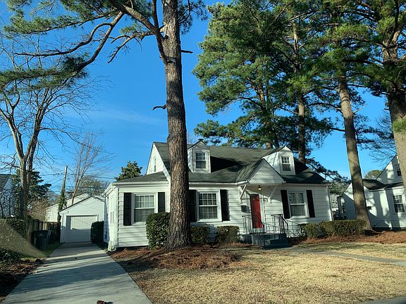 Driveway garage NOT INCLUDED