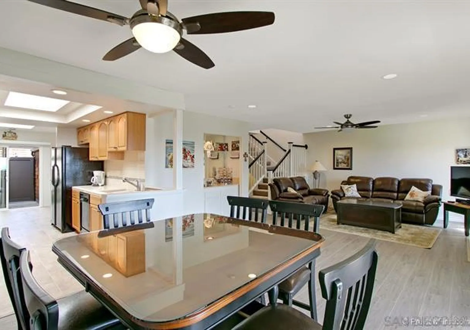 Gorgeous ocean view House 3 beds/ 3.5 baths in Del Mar. — Photo 4