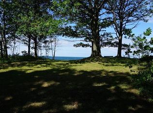 152 Rainbow Shores Rd, Pulaski, NY 13142