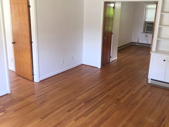 3rd image of 764 Milton Ave APT C
