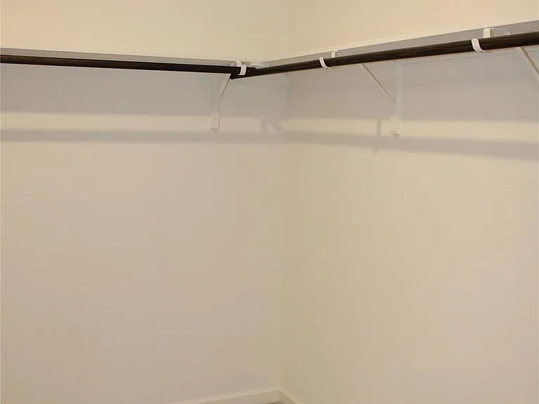 1665 Hossler Trl — Photo 18