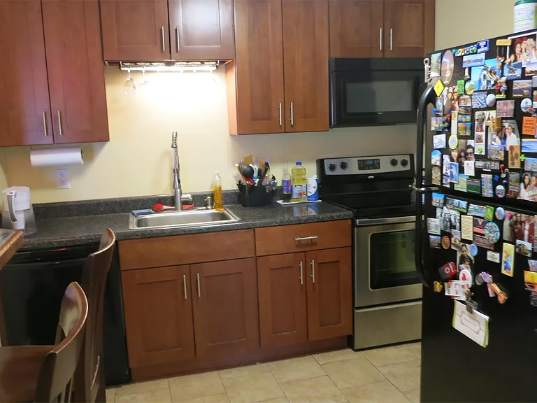 1114 River Ct — Photo 9