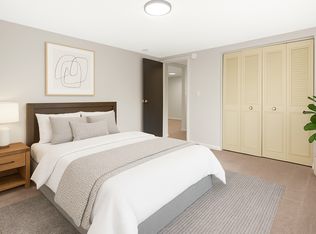 464 4th St #YT-05, Beaver, PA 15009