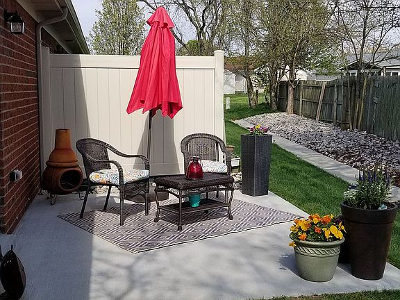 2nd image of 1022 Hadley Dr