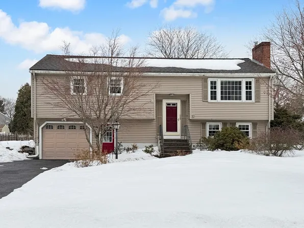 10 Thoreau Rd, Northborough, MA 01532