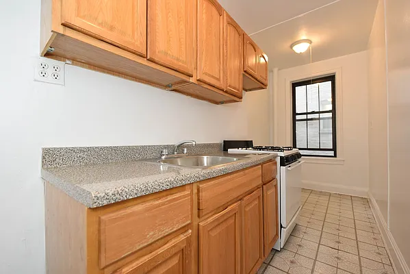 Rented by Spire Group | media 12