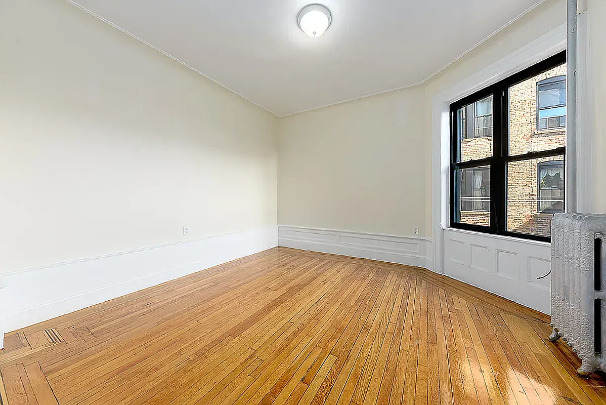 Building Photo - 631 W 207th St #66