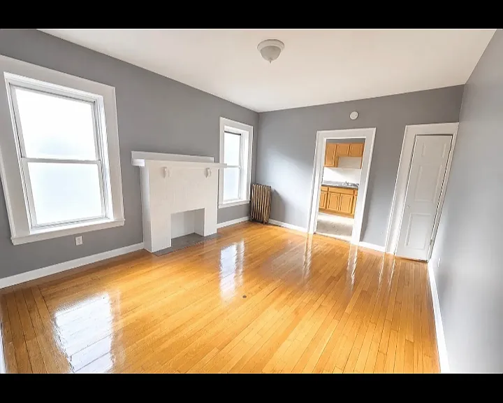 322 Park Ave #2L — Photo 4